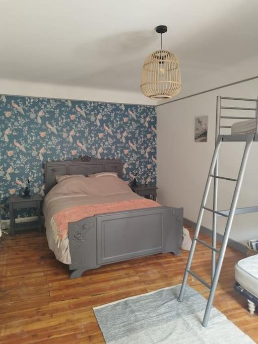 Jolie Maison De Bourg Tout Equipee 10Km D'Ambert Saint-Amant-Roche-Savine Dış mekan fotoğraf